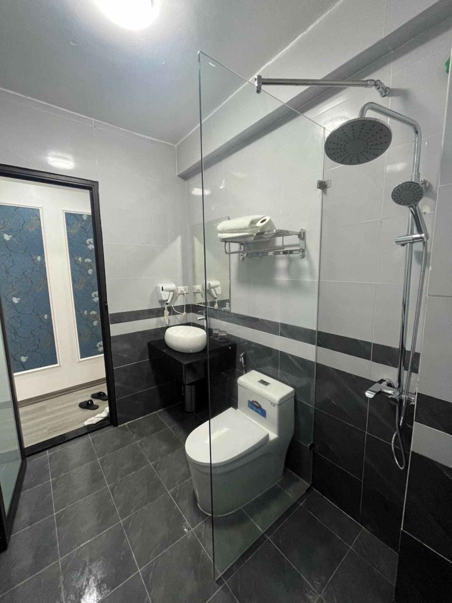 The Queen Hotel & Spa 2 Ханой Екстер'єр фото
