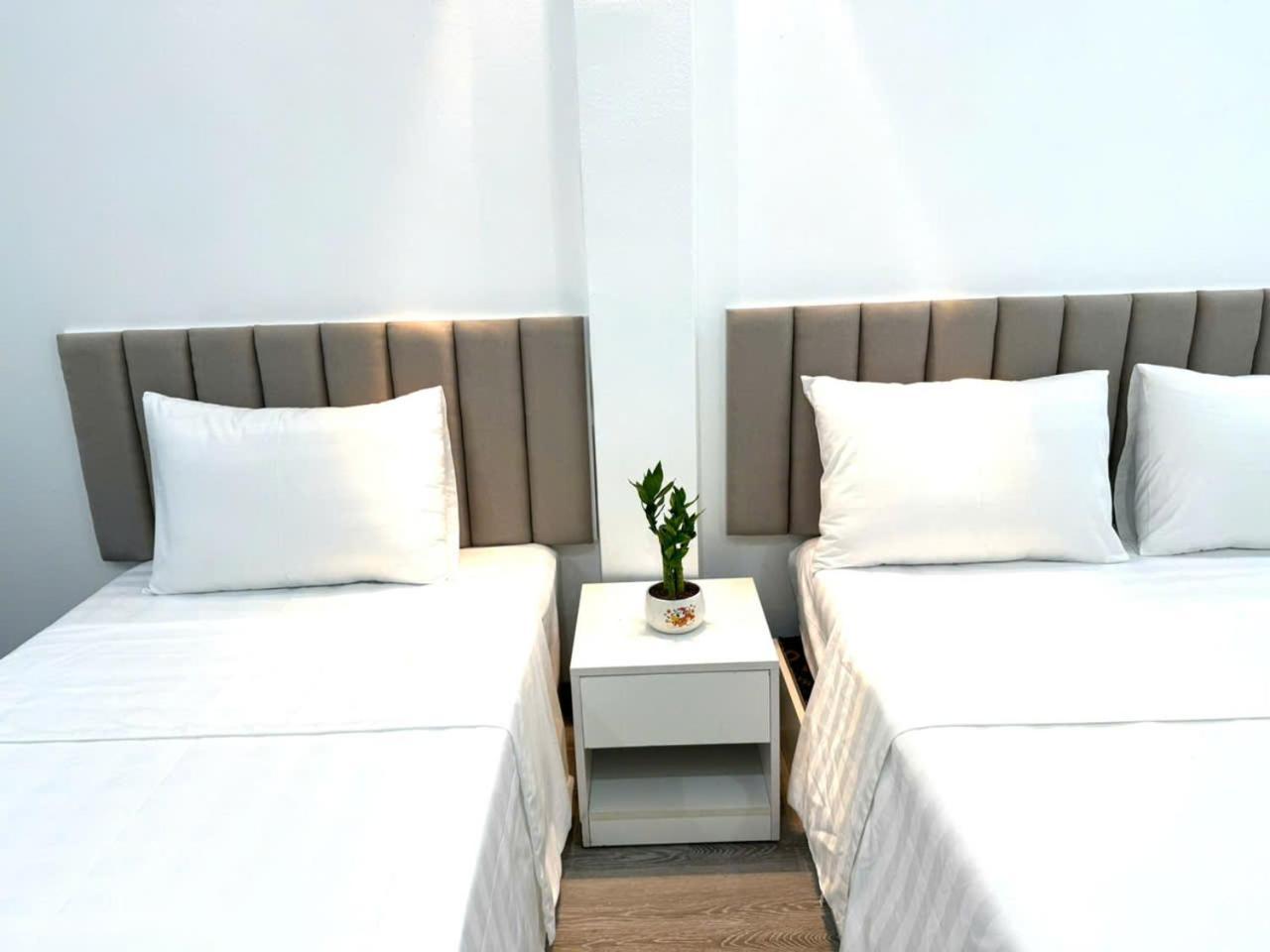 The Queen Hotel & Spa 2 Ханой Екстер'єр фото