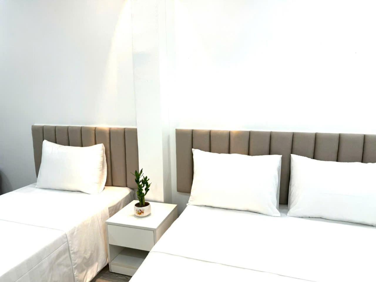 The Queen Hotel & Spa 2 Ханой Екстер'єр фото