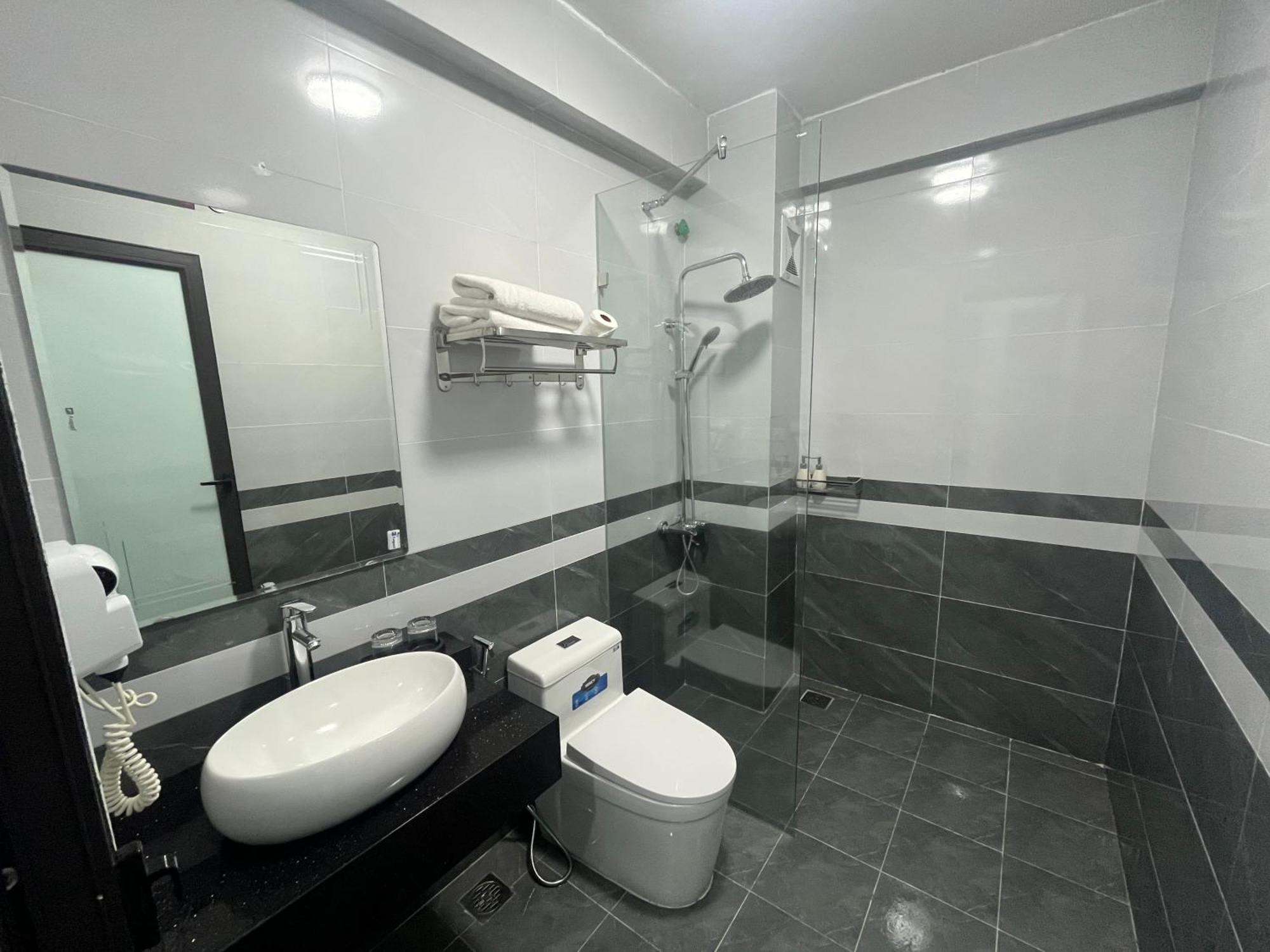 The Queen Hotel & Spa 2 Ханой Екстер'єр фото